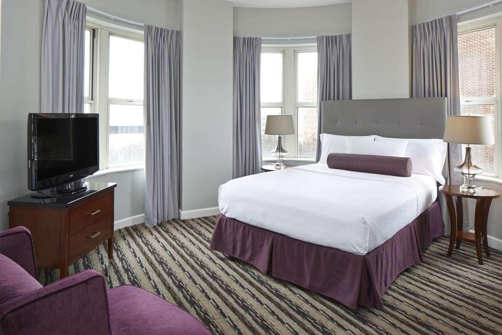 The Georgian Terrace Hotel Atlanta Room photo